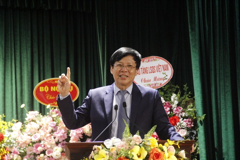 Nhà báo Hồ Quang Lợi bày tỏ lòng tri ân sâu sắc tới các thế hệ đồng nghiệp, đặc biệt các nhà báo lão thành. Ảnh: Quỳnh An _MG_3171.JPG
