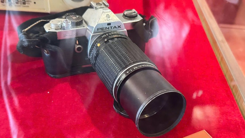 Chiếc máy ảnh Pentax mx được nhà báo Hoàng Thanh Luyện, báo Lạng Sơn, tác nghiệp tại biên giới phía Bắc những năm 1979 - 1989. Anh 2.jpeg