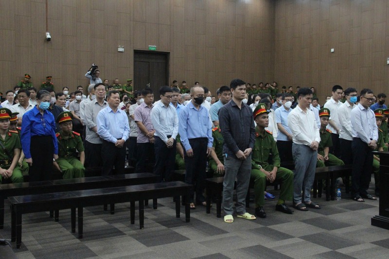 Các bị cáo tại phiên tòa. Ảnh: N.H. Anh 1.jpeg