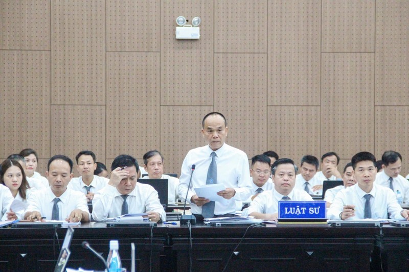 Luật sư bào chữa cho bị cáo Nguyễn Văn Hậu. Ảnh: N.H. Anh 1.jpg