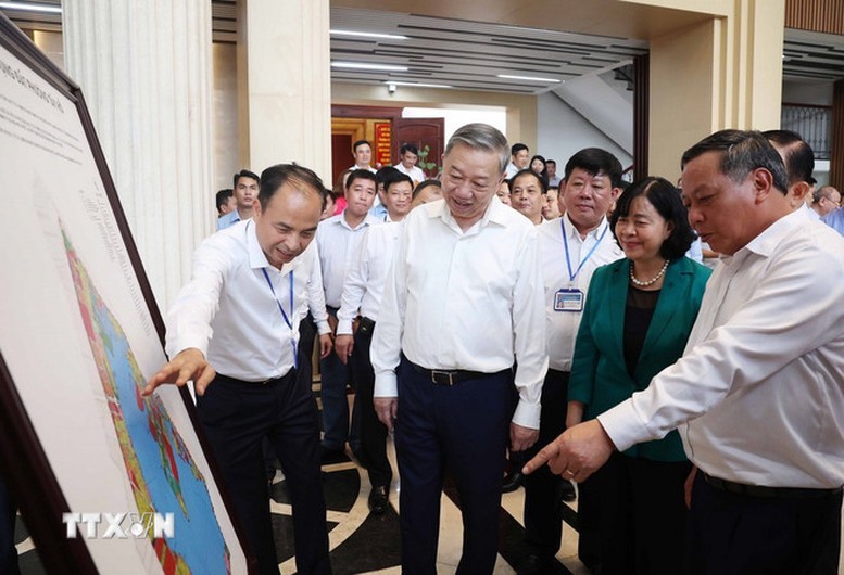 Tổng bí thư Tô Lâm khẳng định, việc sắp xếp tổ chức bộ máy và đơn vị hành chính là chủ trương lớn, có ý nghĩa chiến lược lâu dài. Ảnh: TTXVN. Anh 1.jpg