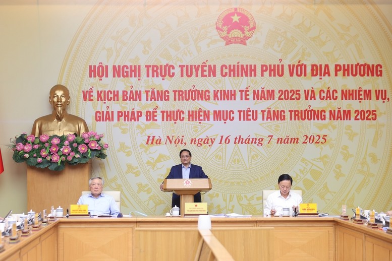 Thủ tướng phát biểu tại hội nghị. Ảnh: VGP. Anh 1.jpg