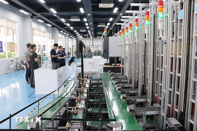 Trung tâm đổi mới sáng tạo Công nghiệp 4.0 (IIC) thuộc Trường Quốc tế Miền Đông (Eastern International University) tỉnh Bình Dương. Ảnh: TTXVN. Anh 1.jpg