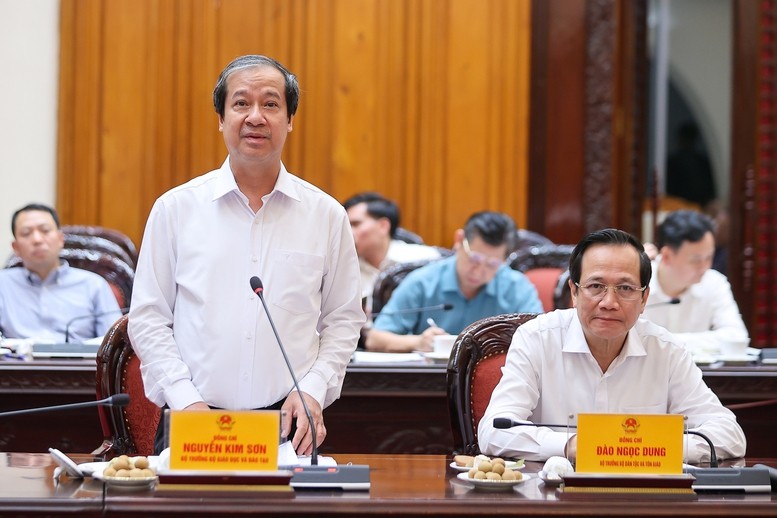 Bộ trưởng Giáo dục và Đào tạo Nguyễn Kim Sơn phát biểu tại cuộc họp. Ảnh: VGP. Anh 1.jpg