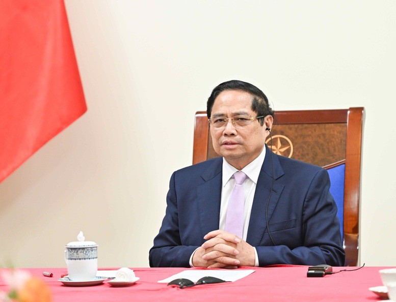 Thủ tướng Phạm Minh Chính điện đàm với Thủ tướng Malaysia Anwar Ibrahim. Ảnh. VGP. Anh 1.jpg