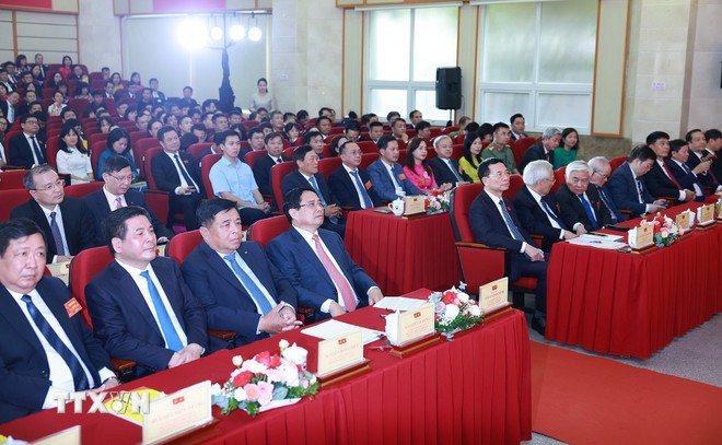Thủ tướng đề nghị Bộ Khoa học và Công nghệ phải hoàn thiện thể chế, tháo bỏ rào cản phát triển khoa học, công nghệ, đổi mới sáng tạo, chuyển đổi số. Ảnh: TTXVN. Anh 1.jpg