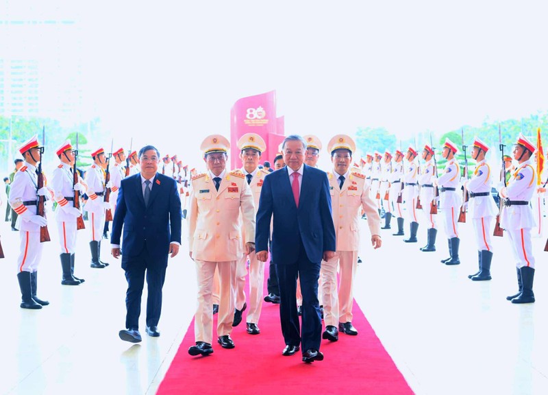Tổng bí thư Tô Lâm tham dự Lễ kỷ niệm 80 năm Ngày truyền thống lực lượng Công an Nhân dân. Ảnh: Bộ Công an. Anh 1.jpg