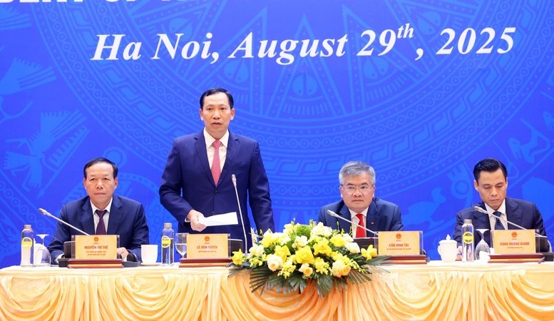 Thứ trưởng Bộ Công an Lê Văn Tuyến thông tin tới báo chí. Ảnh:VGP/Đức Tuân. Anh 1.jpg