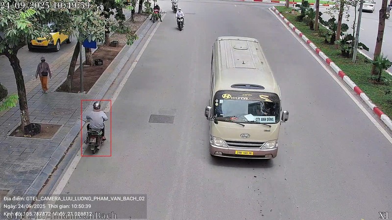 Một số phương tiện xe máy đi ngược chiều trên đường Phạm Văn Bạch được camera AI ghi lại. Ảnh: Cục CSGT. Anh 1.jpeg