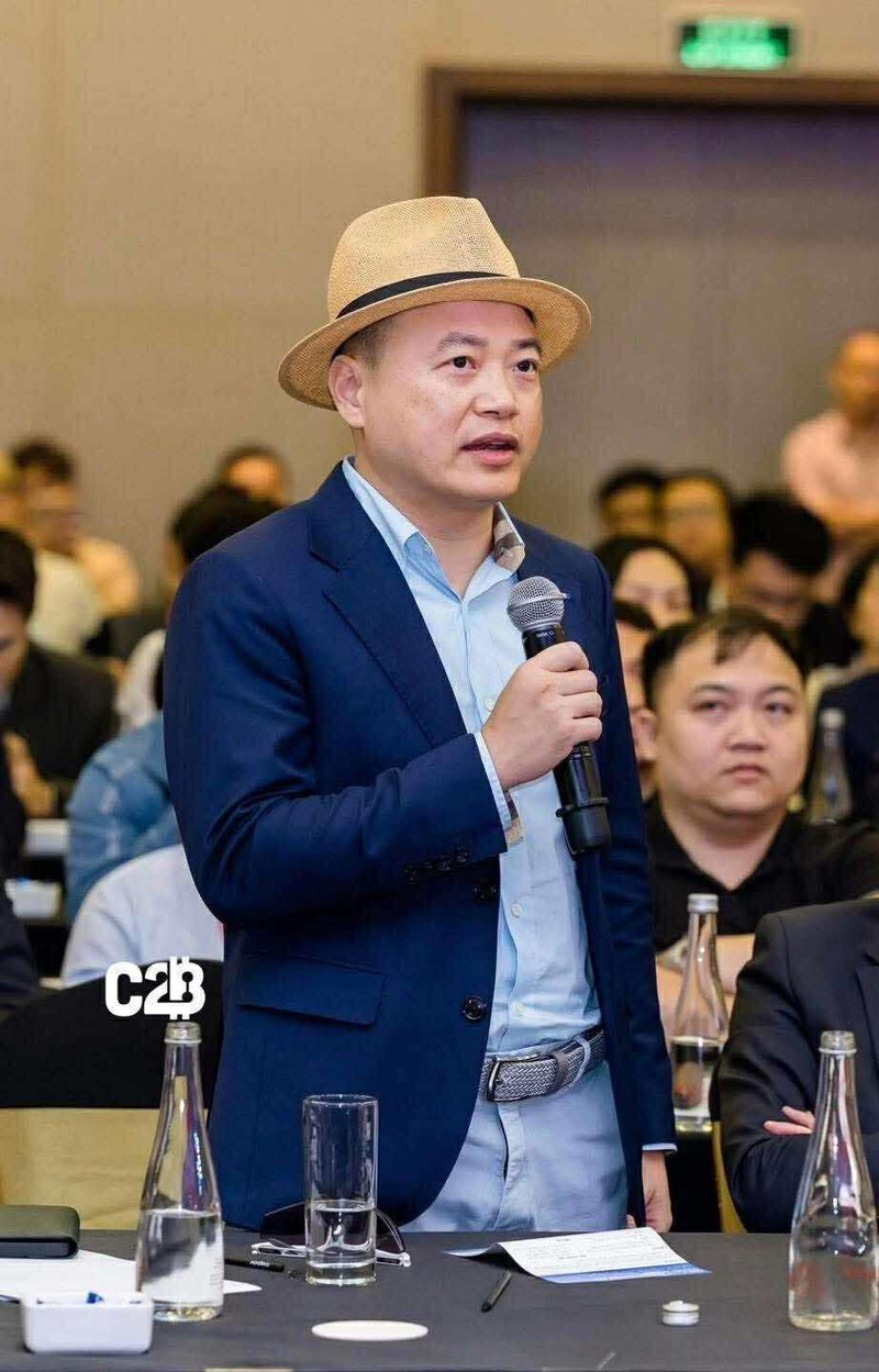 Ông Nguyễn Hòa Bình. Ảnh: FBNV. Anh 1.jpg