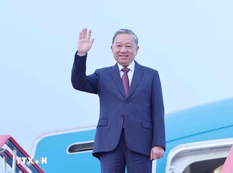 Tổng Bí thư Tô Lâm đến Bình Nhưỡng sáng 9/10. Ảnh: TTXVN. Anh 1.jpg