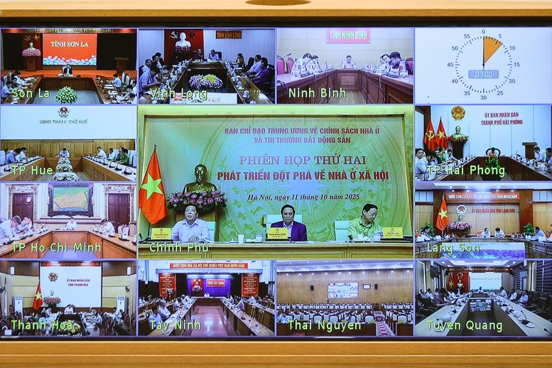 Các địa phương tham dự trực tuyến phiên họp. Ảnh: VGP. Anh 1.jpg