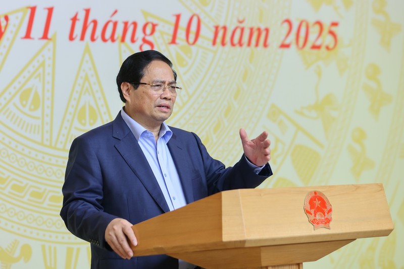 Thủ tướng Phạm Minh Chính phát biểu kết luận phiên họp. Ảnh: VGP. img2707-1760166394336555571280.jpg