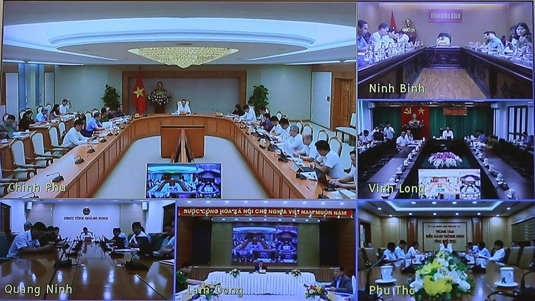 Các địa phương tham dự cuộc họp trực tuyến. Ảnh: VGP. Anh 1.jpg