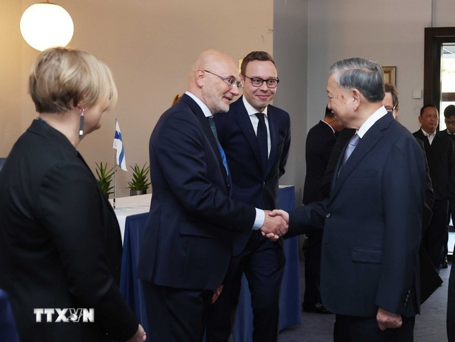 Tổng bí thư Tô Lâm gặp một số doanh nghiệp tiêu biểu của Phần Lan tại thủ đô Helsinki. Ảnh: TTXVN. Anh 1.jpg