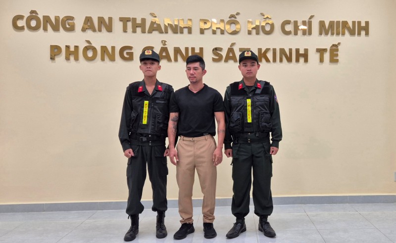 Lương Bằng Quang tại cơ quan điều tra. Ảnh: Báo CAND. Anh 2.jpg