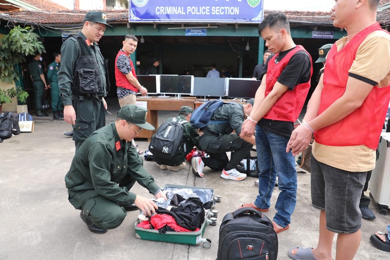 Ban chuyên án bắt giữ nhóm đối tượng lừa đảo qua mạng tại Campuchia. Ảnh: Công an tỉnh Lai Châu. Anh 1.jpg