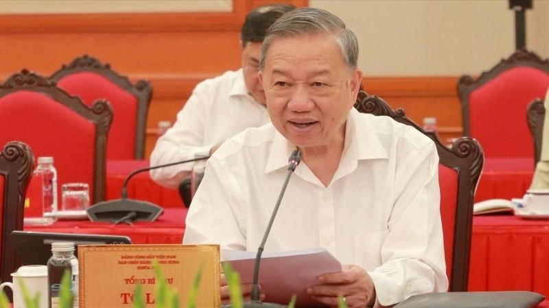 Tổng bí thư Tô Lâm nhấn mạnh giảm tối đa số trẻ bị bỏ rơi mới là nhiệm vụ ưu tiên mang tính nhân văn. 