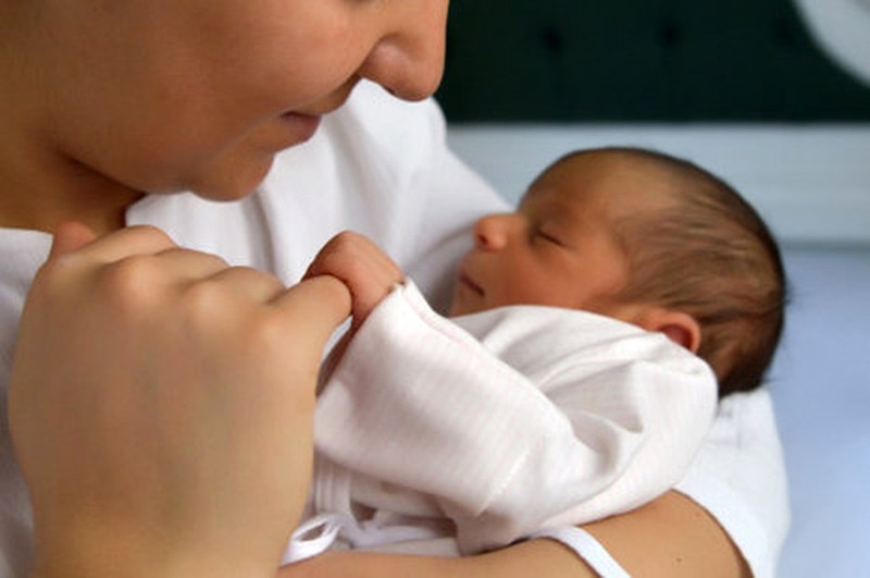 Chị em nên đặt sự an toàn của em bé và mình lên trên hết, hãy nghe theo bác sĩ Sản khoa của mình. Chị em nên đặt sự an toàn của em bé và mình lên trên hết, hãy nghe theo bác sĩ Sản khoa của mình.