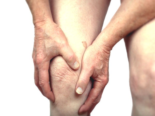 Tỏi và gừng là thực phẩm màu trắng có khả năng ngăn ngừa viêm khớp. Ảnh: Boldsky Tỏi và gừng là thực phẩm màu trắng có khả năng ngăn ngừa viêm khớp. Ảnh: Boldsky