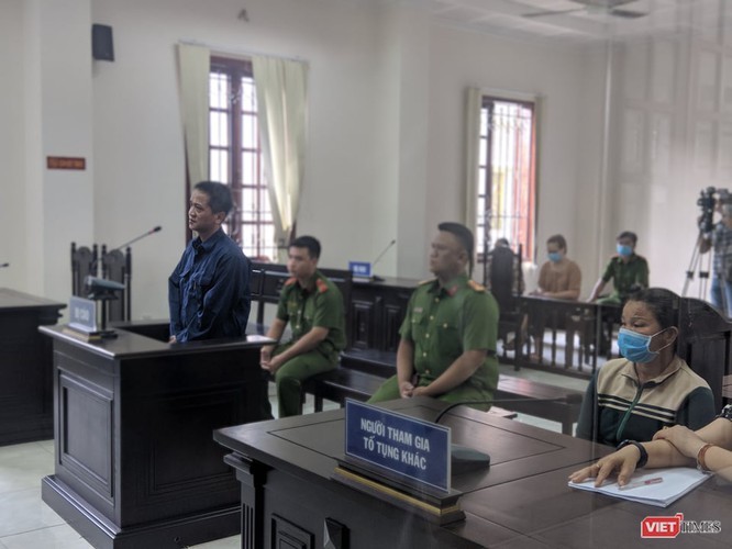 Một nhân viên Trung tâm Bảo trợ Xã hội ở TP.HCM bị tuyên án 4 năm tù vì tội dâm ô trẻ em Một nhân viên Trung tâm Bảo trợ Xã hội ở TP.HCM bị tuyên án 4 năm tù vì tội dâm ô trẻ em