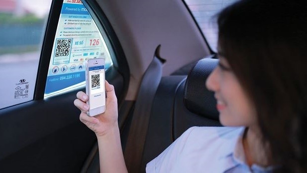 Thanh toán quyét mã QR bằng smartphone là một trong những ứng dụng phổ biến hiện nay của Việt Nam. Ảnh: Internet