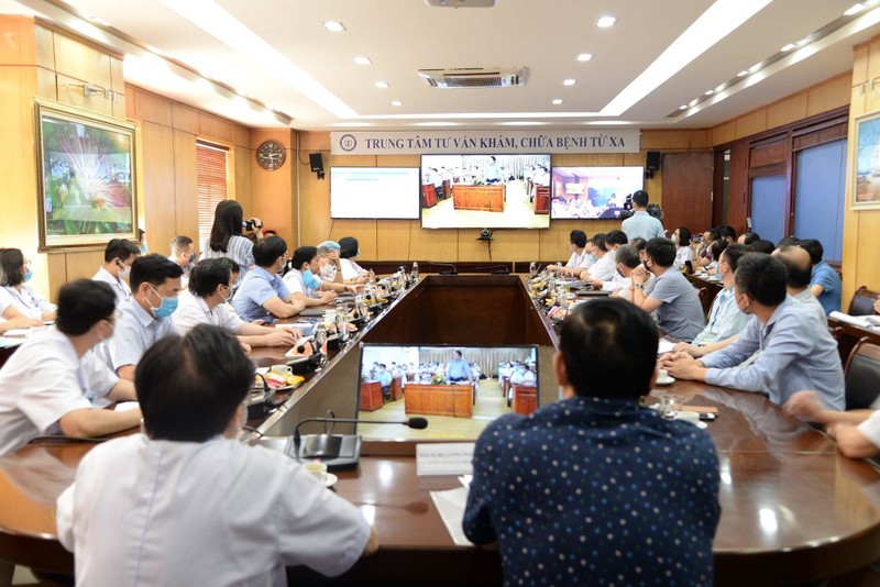 BV Nội tiết Trung ương kết nối với các BV khác trong buổi lễ khai trương. Ảnh: BVCC BV Nội tiết Trung ương kết nối với các BV khác trong buổi lễ khai trương. Ảnh: BVCC