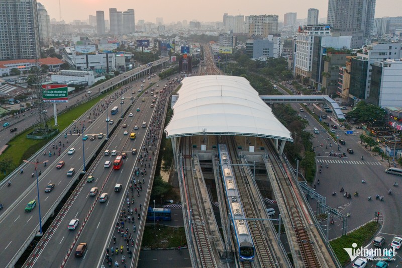 Metro số 1 Bến Thành - Suối Tiên chính thức vận hành