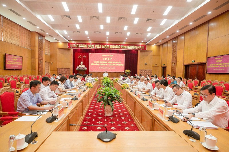 Ban Chỉ đạo dự án cao tốc Đồng Đăng (Lạng Sơn) – Trà Lĩnh (Cao Bằng) tổ chức họp tại Cao Bằng. CB1.jpg