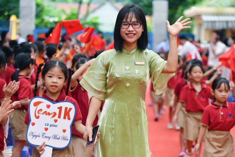 Thống nhất dạy 2 buổi/ngày miễn phí từ năm học 2025-2026. tieu-hoc-lomonoxop-118-114425.jpg