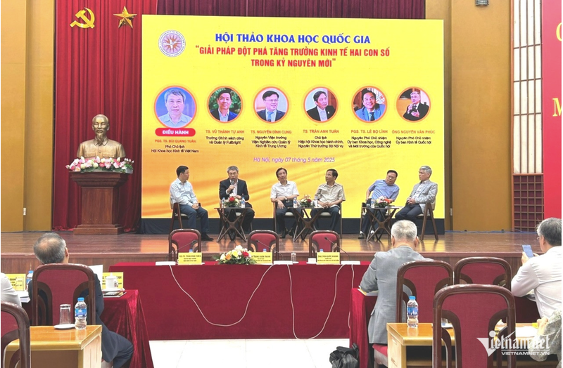 Các chuyên gia đề xuất nhiều giải pháp để Việt Nam tăng trưởng hai con số. Ảnh: Nguyễn Lê Ảnh màn hình 2025-05-08 lúc 06.21.56.png