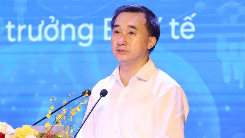 Thứ trưởng Bộ Y tế Trần Văn Thuấn. 2.jpg