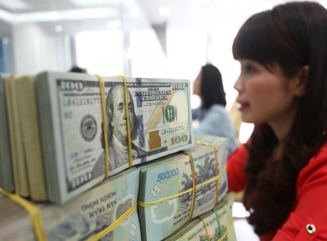 Tỷ giá đồng/đô la Mỹ đang tiến sát trần mới