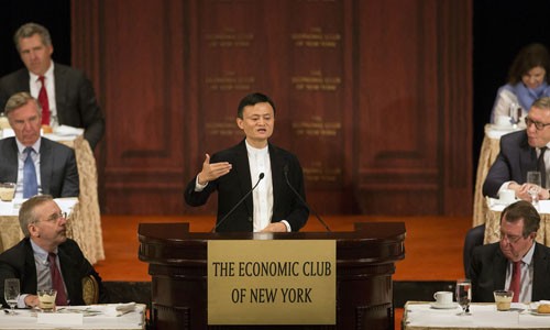 Jack Ma - Giám đốc điều hành Tập đoàn Thương mại Điện tử Alibaba phát biểu tại Câu lạc bộ Kinh tế New York  ngày 9/6