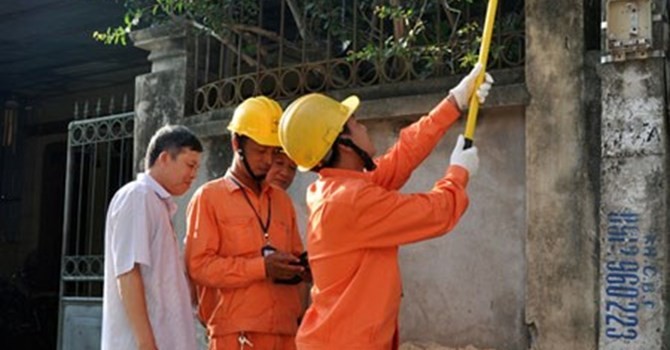 Ghi tăng số công tơ điện: “Do nhân viên đánh máy nhầm“