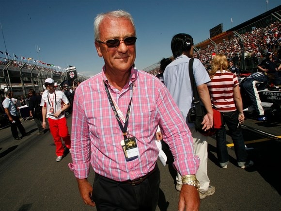 Những tỷ phú bí ẩn đứng sau các thương hiệu lừng danh ảnh 8 Những tỷ phú bí ẩn đứng sau các thương hiệu lừng danh ảnh 8