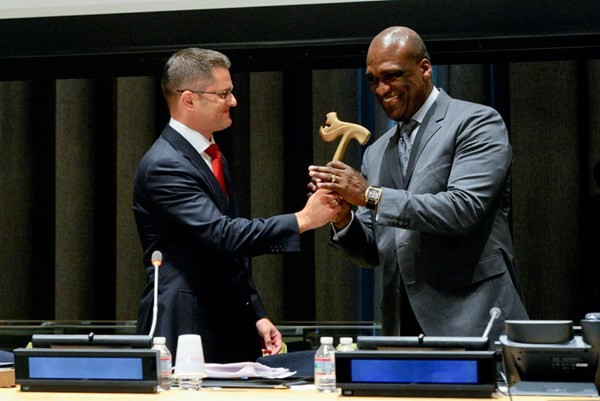 Cựu chủ tịch UNGA John Ashe