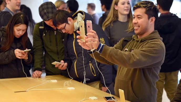 Vén màn lý do smartphone Trung Quốc có giá rẻ ảnh 2