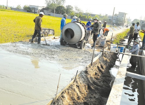 Việc huy động đóng góp của người dân phải được bàn bạc dân chủ; phải được sự đồng tình và nhất trí của người dân