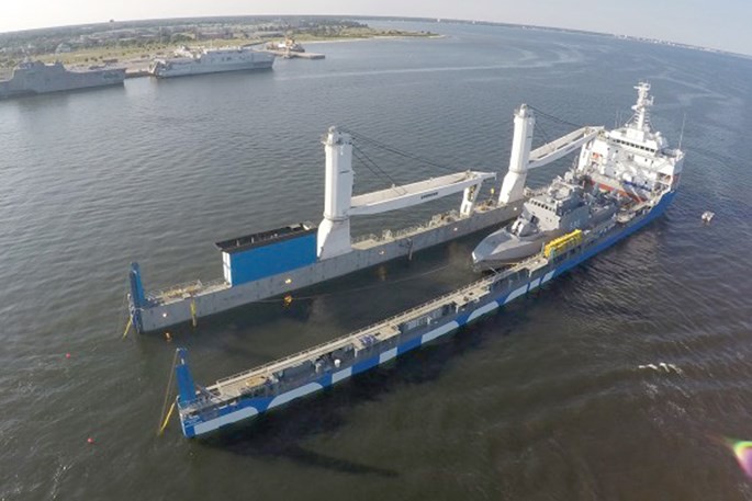 Xem tàu Rolldock Star chở 2 tàu tên lửa từ Mỹ về Ai Cập ảnh 1 Xem tàu Rolldock Star chở 2 tàu tên lửa từ Mỹ về Ai Cập ảnh 1