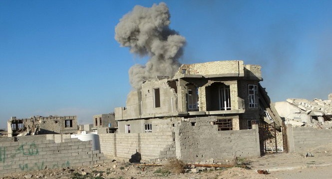 Quân liên minh đã hỗ trợ rất nhiều cho quân Iraq bằng các đợt không kích - Ảnh: Reuters Quân liên minh đã hỗ trợ rất nhiều cho quân Iraq bằng các đợt không kích - Ảnh: Reuters