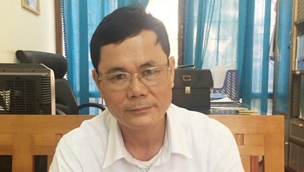 Trưởng phòng Nội vụ huyện nói rằng, chưa phát hiện sự không bình thường trong xã Hạ Sơn. Trưởng phòng Nội vụ huyện nói rằng, chưa phát hiện sự không bình thường trong xã Hạ Sơn.