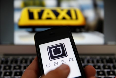 Bộ giao thông sẽ “sửa luật” để quản Uber, Grab taxi