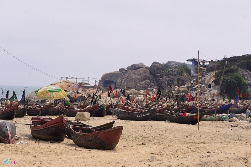 Sau buổi đối thoại sáng 7/3 với ngư dân. Bí thư tỉnh Thanh Hóa - Trịnh Văn Chiến nhận khuyết điểm trước nhân dân và ra lệnh "ai đi biển cứ đi, không có chuyện cấm đoán". Quyết định của ông được ngư dân đồng tình ủng hộ.