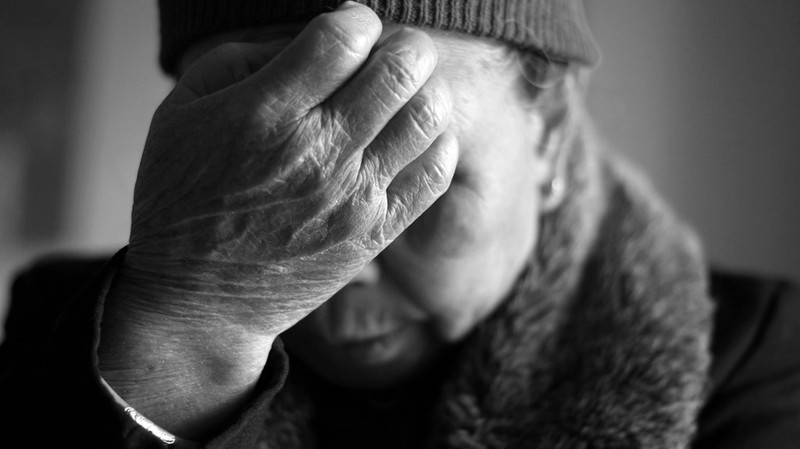 Bà Á có 2 người con trai hy sinh khi đang làm nhiệm vụ. Bà luôn tự hào vì có những người con vẻ vang, hy sinh vì Tổ quốc. Bà Á có 2 người con trai hy sinh khi đang làm nhiệm vụ. Bà luôn tự hào vì có những người con vẻ vang, hy sinh vì Tổ quốc.