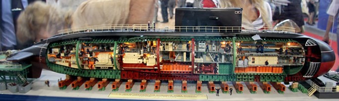 Video học viên tàu ngầm Nga tập thoát hiểm qua ống phóng ngư lôi ảnh 5