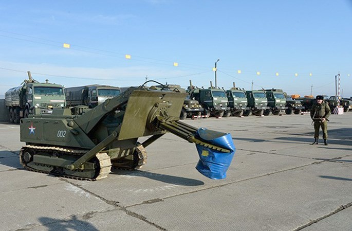 Video robot Uran-6 của Nga dọn mìn ở Syria ảnh 3