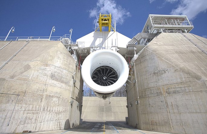 Động cơ khổng lồ dành cho Boeing 777X ảnh 2