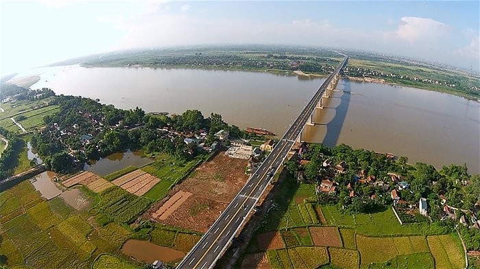 Sông Hồng. Ảnh báo Lao động