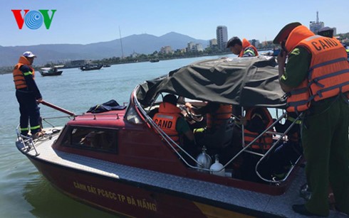 trực tiếp: đà nẵng họp báo về vụ chìm tàu du lịch trên sông hàn hình 7 truc tiep: da nang hop bao ve vu chim tau du lich tren song han hinh 7